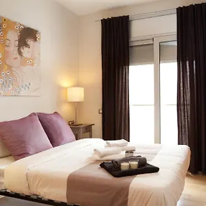https://rambla-beach-barcelonastuff-apartments.topbarcelonahotels.com